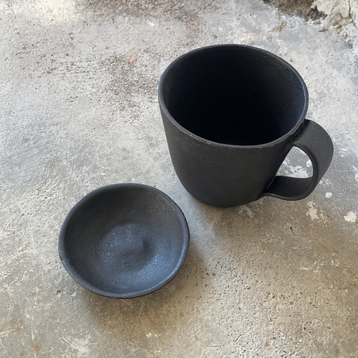 Pikkulautanen - Musta