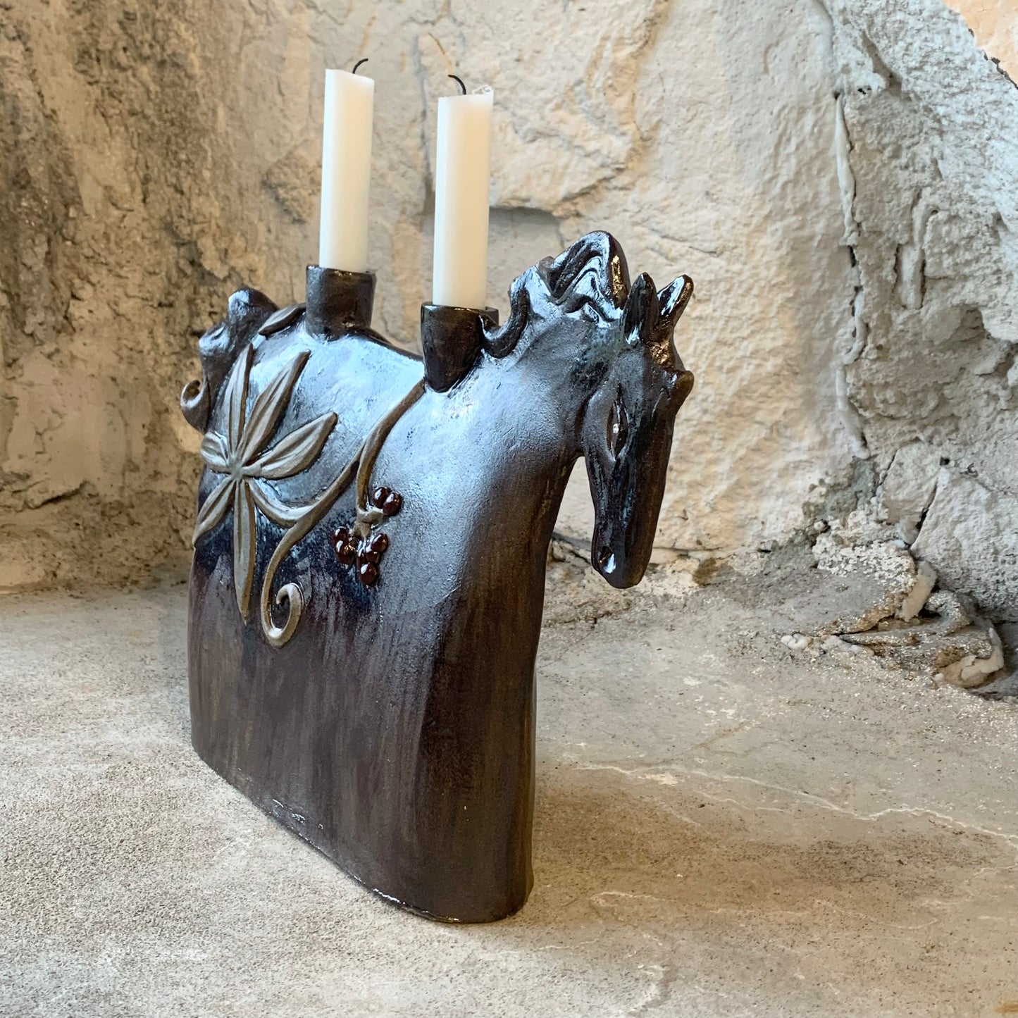 Kynttilänjalka - Hevonen