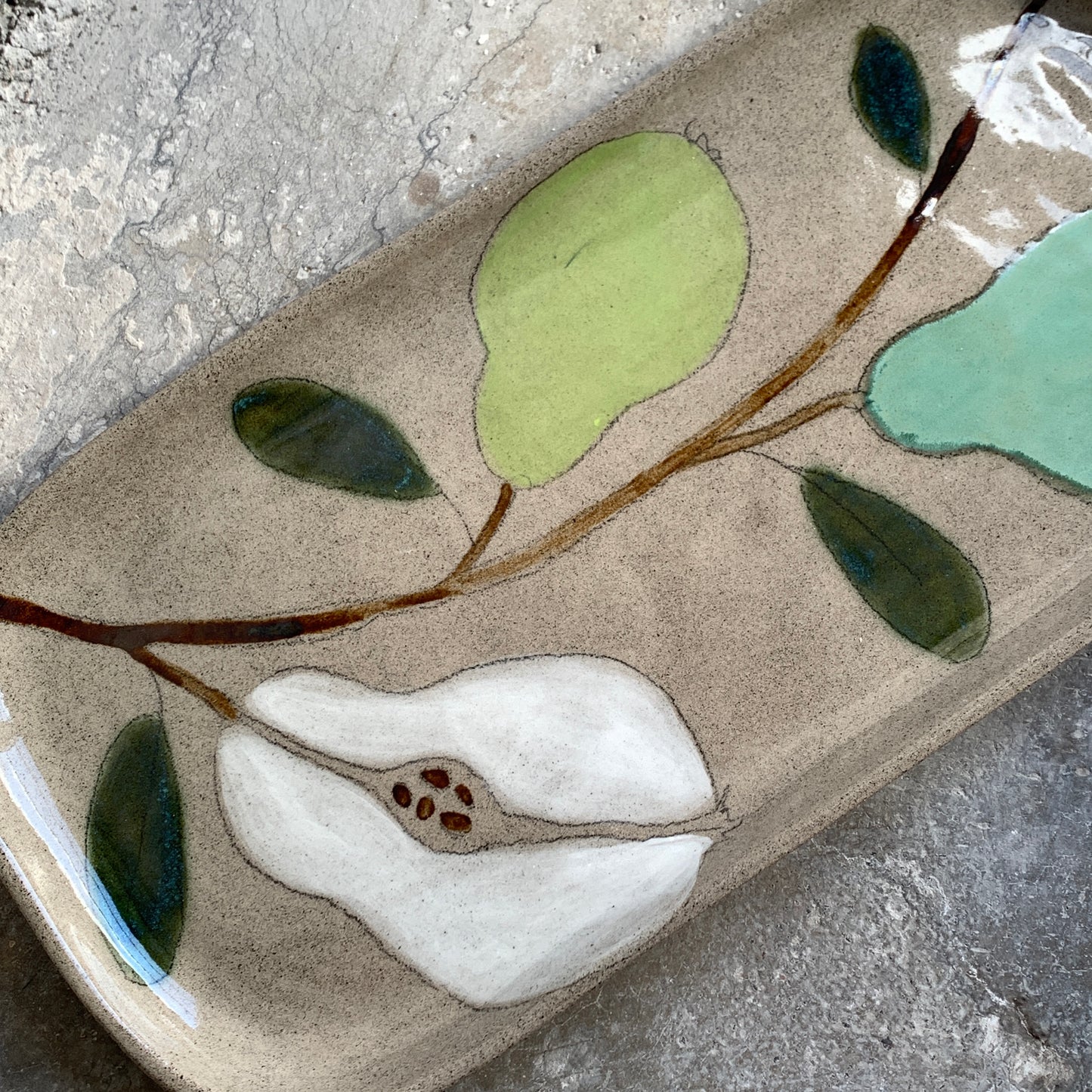 Päärynä-tarjoilulautanen 36,5 cm