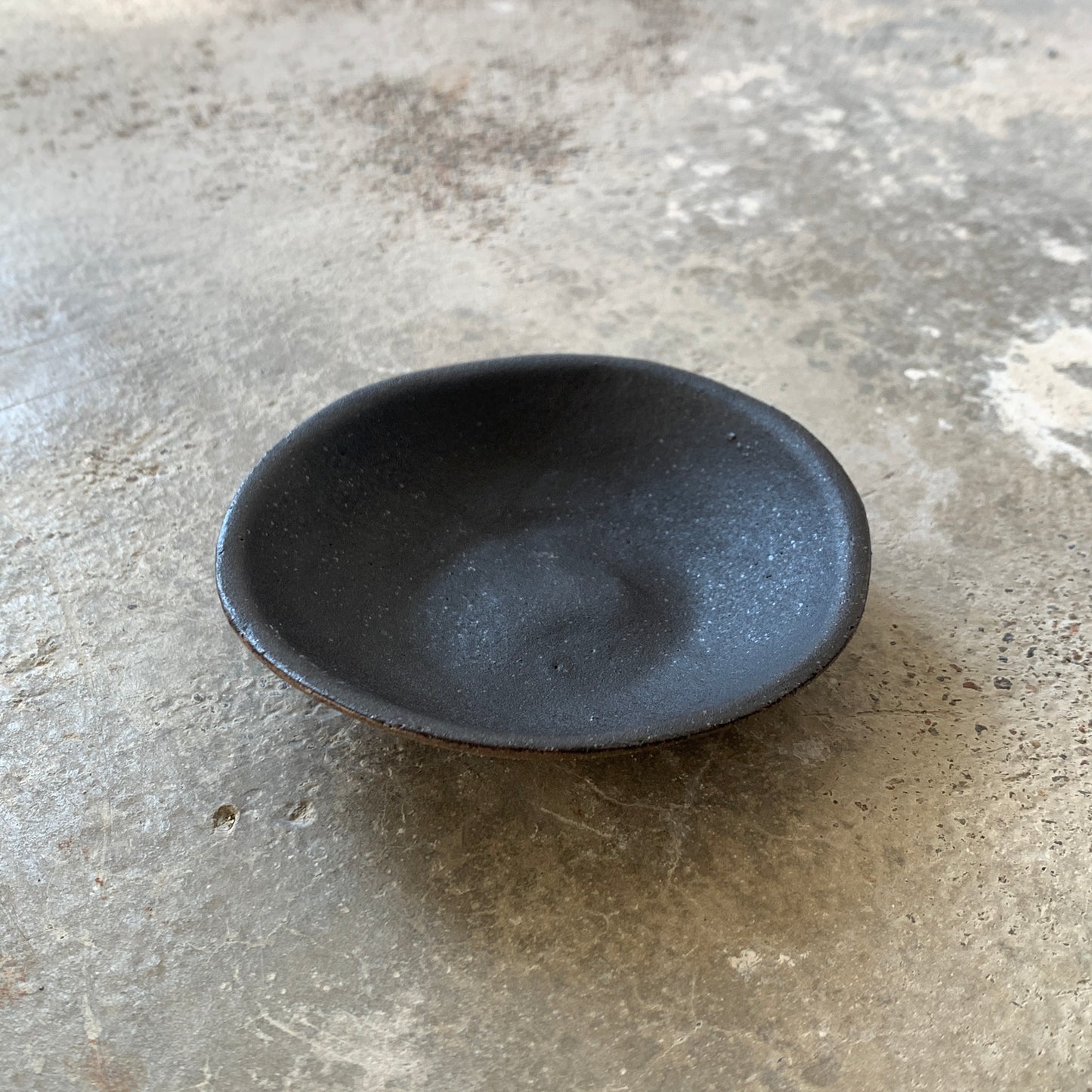 Pikkulautanen - Musta