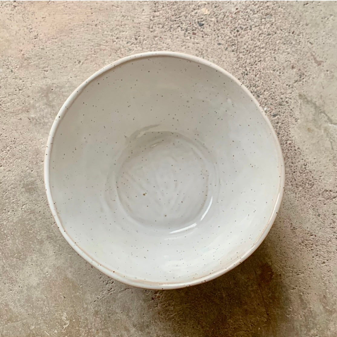 Tarjoilukulho - pilkkusavi