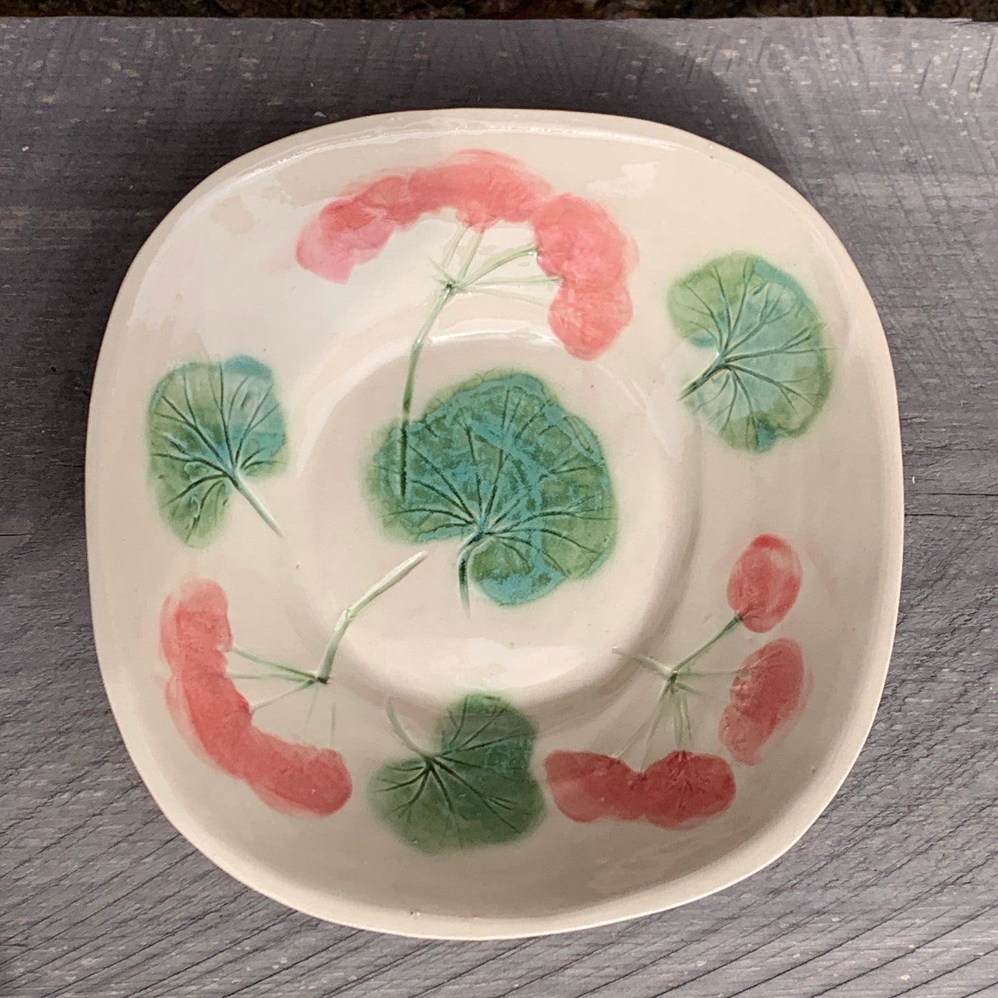 Tarjoilulautanen - Pelargonia