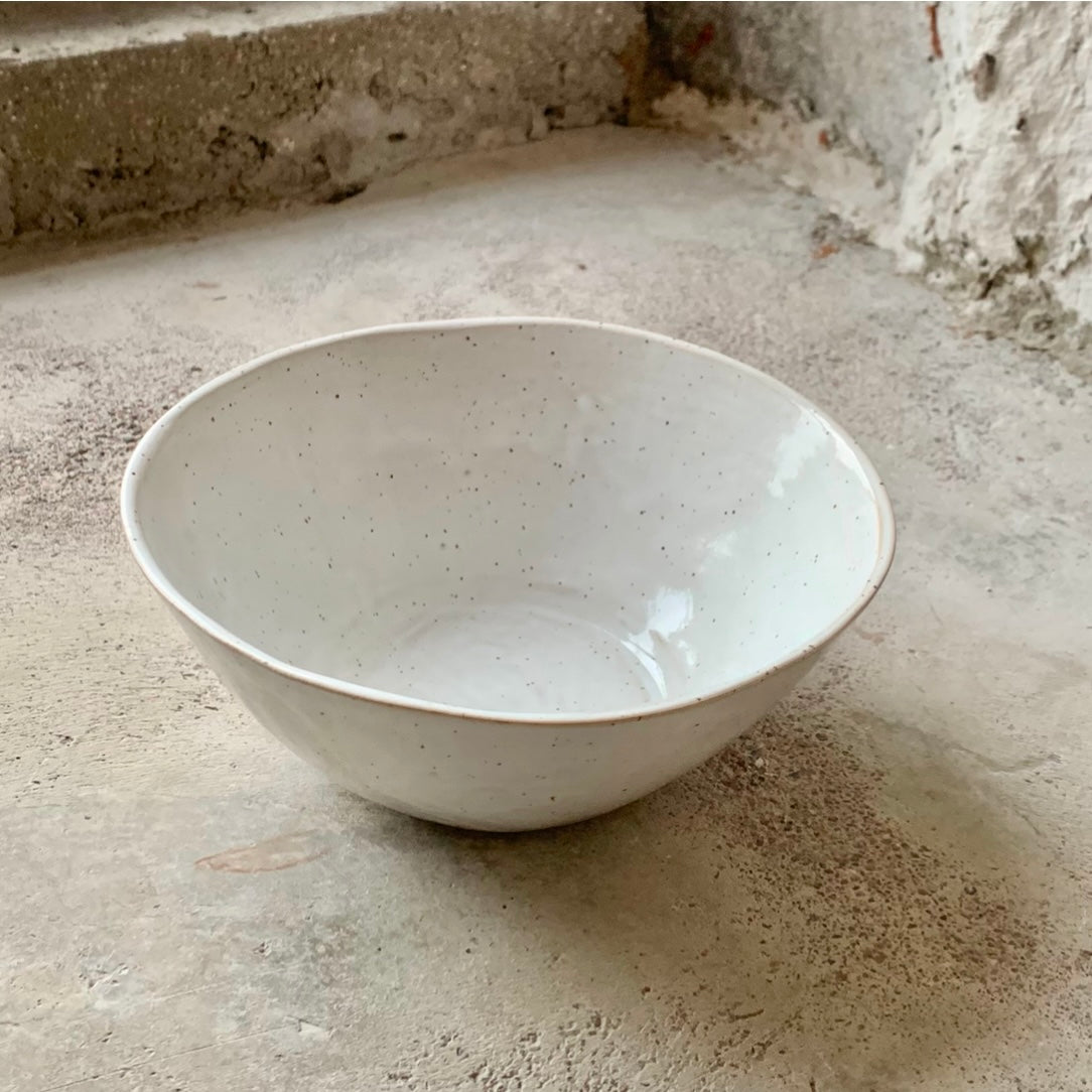 Tarjoilukulho - pilkkusavi