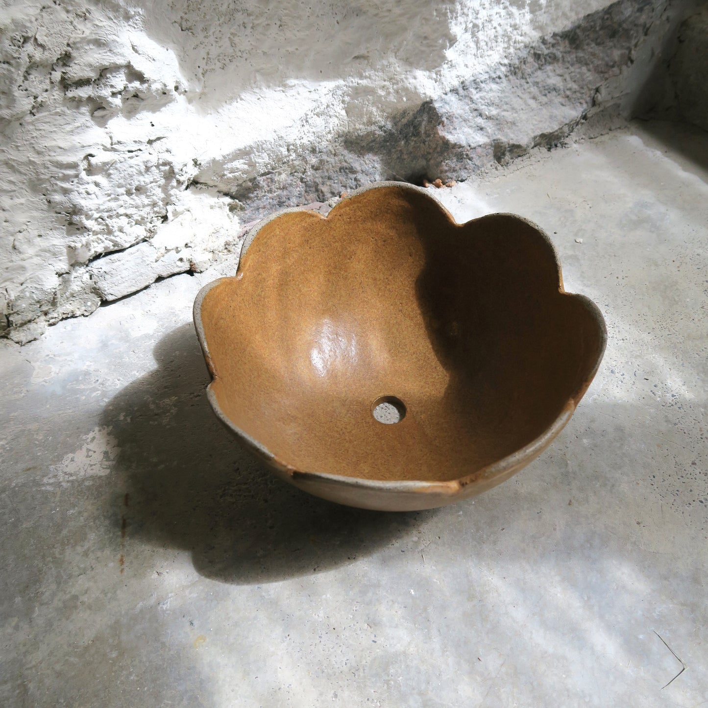 Amppeliruukku ruskea