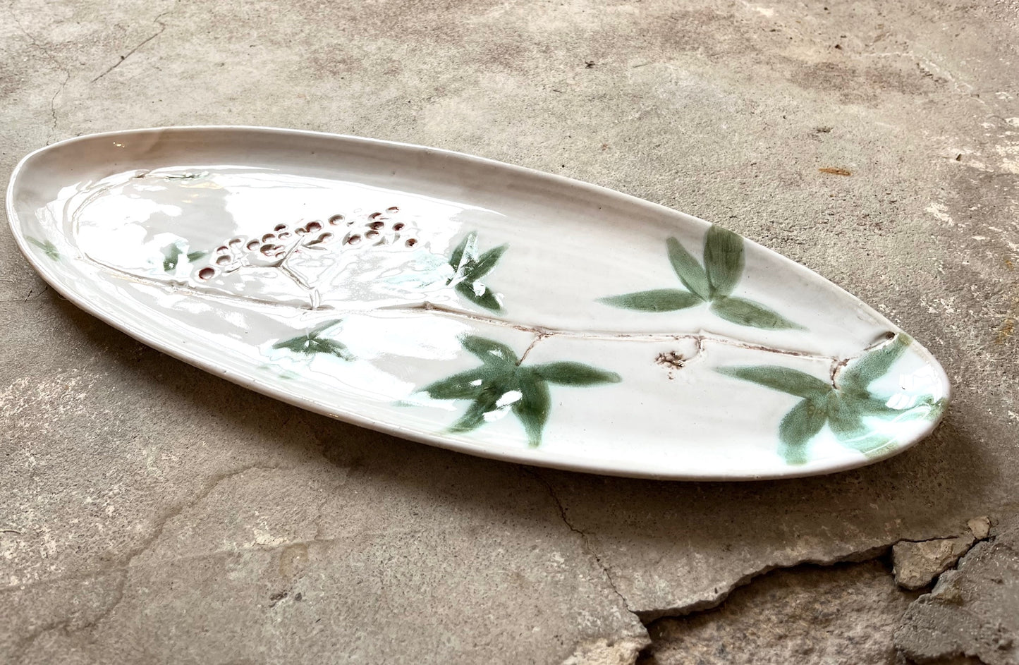 Soikea Villiviini- tarjoilulautanen