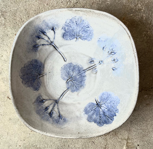 Pelargonia-tarjoilukulho