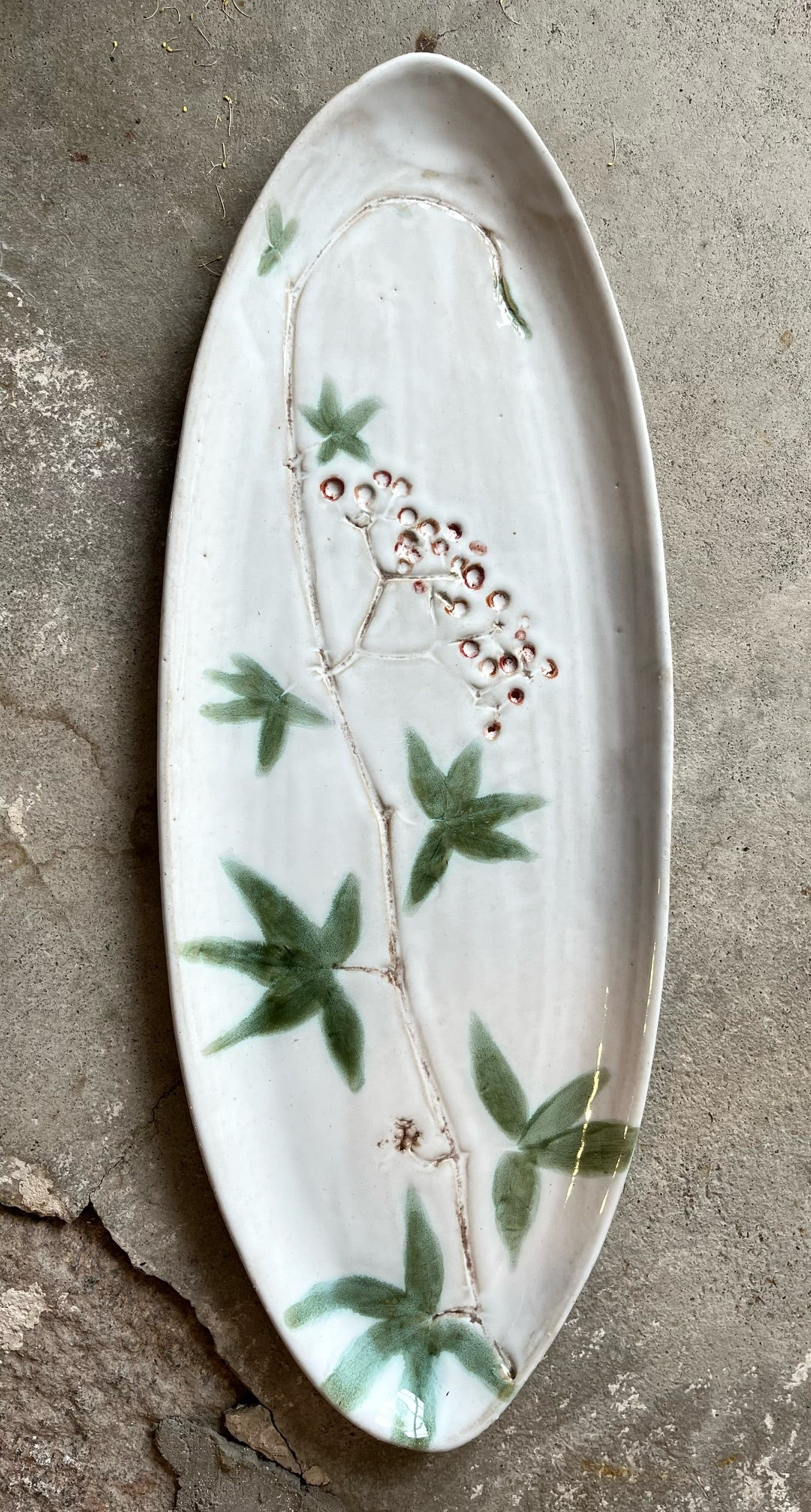 Soikea Villiviini- tarjoilulautanen